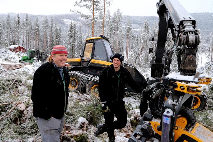 Flyttet maskinene 200 kilometer for å hogge vindfall