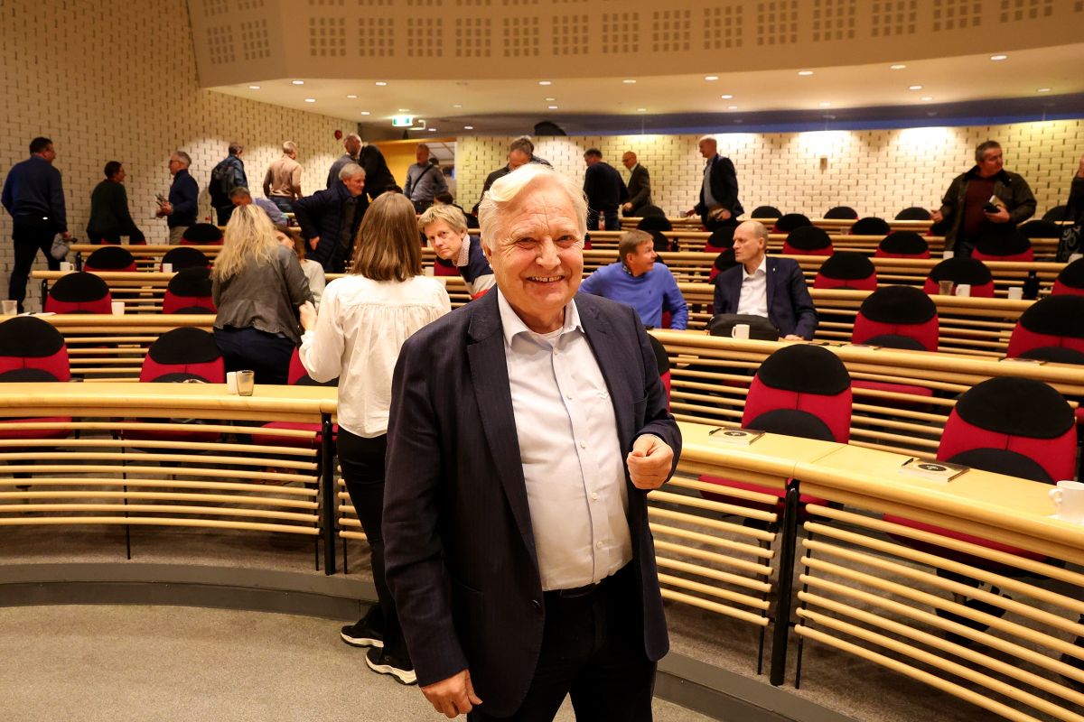 Olav Breivik i konefarnsesal på Thorbjørnrud hotell, Jevnaker