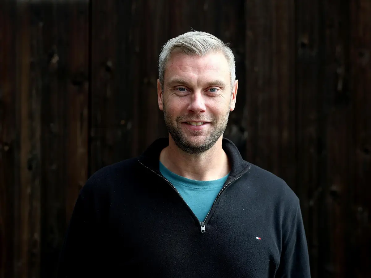 Enkelte politikere i enkelte kommuner ønsker å innføre meldeplikt for hogst. – Det virker som om de ikke tenker på at det blir mer byråkrati, sier Stian Bakken i Viken Skog.